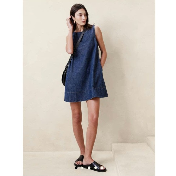 Banana Republic Denim mini dress Sz Small Excellent condition  like New - Picture 1 of 4